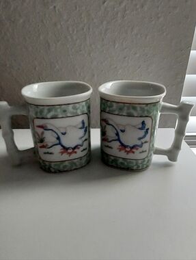 Vintage Porcelain Goose Green White Mugs Bamboo Style Handle Asian Inspired 2